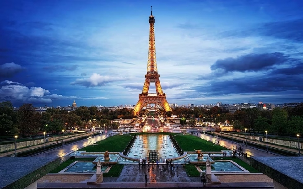 La Torre Eiffel reabrió este domingo tras seis días de cierre por una huelga de trabajadores