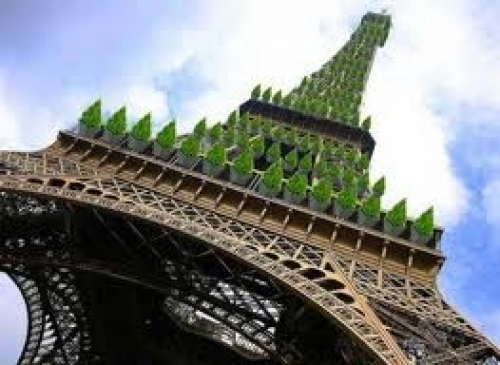 La Torre Eiffel podr&iacute;a convertirse en una atracci&oacute;n m&aacute;s ecol&oacute;gica
