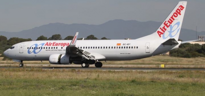 Propietario de Air Europa eval&uacute;a despidos temporales del 60% del personal