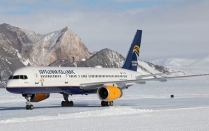 Un Boeing 757 aterriza por primera vez en la Ant&aacute;rtida