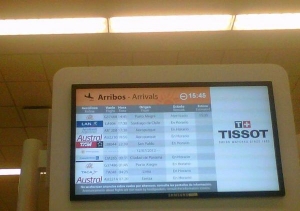 Aunque cueste creerlo, es la pantala de información de Carrasco, ayer miércoles 11 de julio de 2012. No figura ningún vuelo de Pluna....