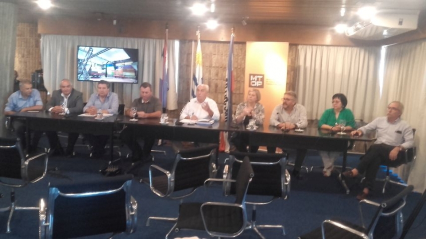 El Ministro de Transporte V&iacute;ctor Rossi se despidi&oacute; de la prensa