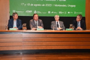Uruguay fortalecerá el turismo con obras de infraestructura vial y portuaria