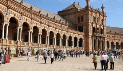 36 horas en Sevilla: una luz en cada rinc&oacute;n
