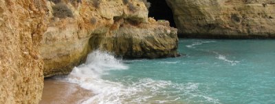 Una cala de la localidad de Carvoeiro, en el Algarve.