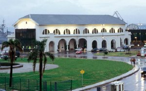 Puerto de Montevideo: estado gestionará terminal de pasajeros