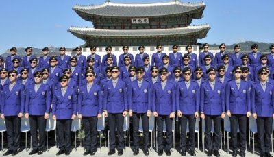 Corea del Sur lanza su policía turística al estilo del &quot;Gangnam Style&quot;