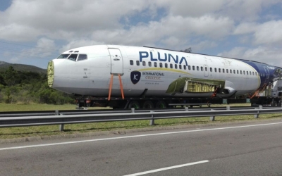 Trasladan uno de los últimos aviones de Pluna