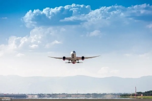El tr&aacute;fico a&eacute;reo en Europa inicia 2026 con un alza del 4,6% y el aeropuerto de Madrid supera al de Par&iacute;s-Orly