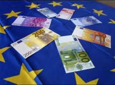  La crisis del euro. El contagio en los mercados, Italia y Espa&ntilde;a se acercan al abismo