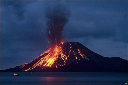 Volc&aacute;n hawaiano se convierte en atractivo tur&iacute;stico