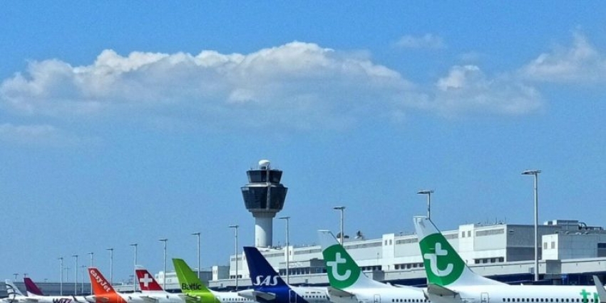 Bruselas modifica las reglas de reducci&oacute;n de slots para las aerol&iacute;neas