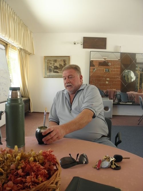 El jefe del gobierno coloniense, vino a charlar con nosotros , hablamos de todo