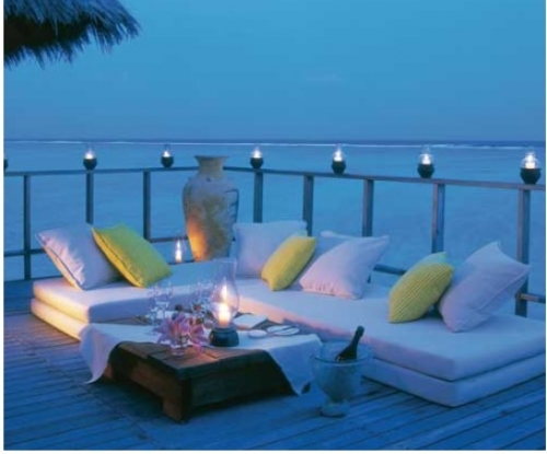 Arruinan boda de turistas suizos en Maldivas