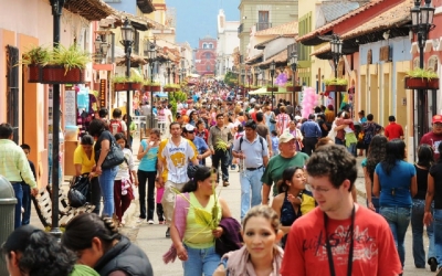 Sector tur&iacute;stico, en M&eacute;xico bien, en Panam&aacute; mal