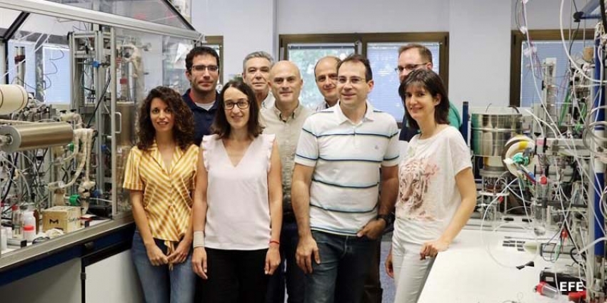 Un proyecto europeo transforma CO2 de industrias en combustible para aviones