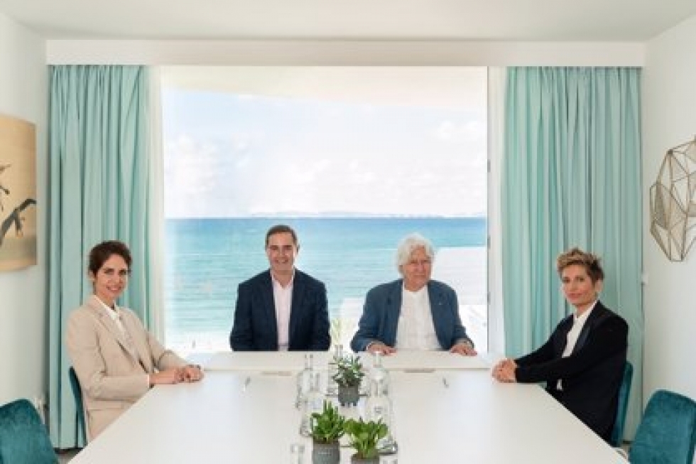 Iberostar e IHG firman una alianza para comercializar hoteles en Caribe, Am&eacute;rica, sur de Europa y norte de &Aacute;frica