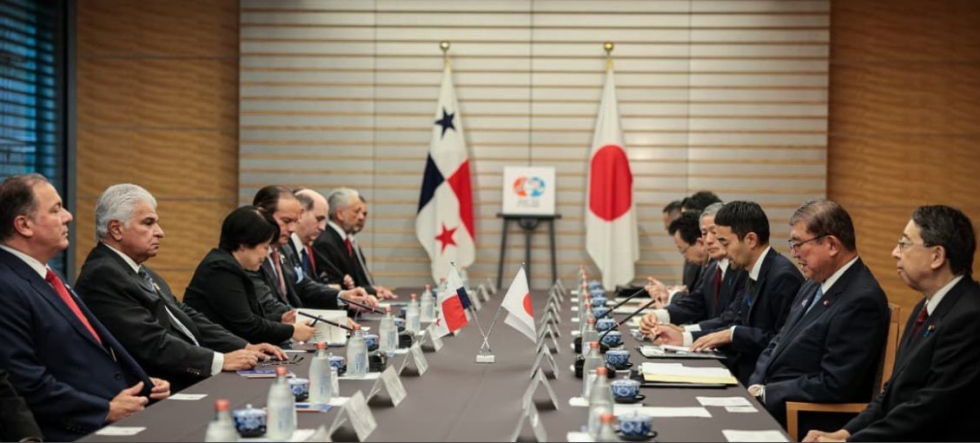 Panamá y Japón plantean establecer una ruta aérea directa