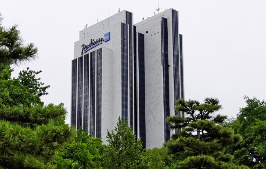 Hotel Radisson - RADISSON HOTEL GROUP