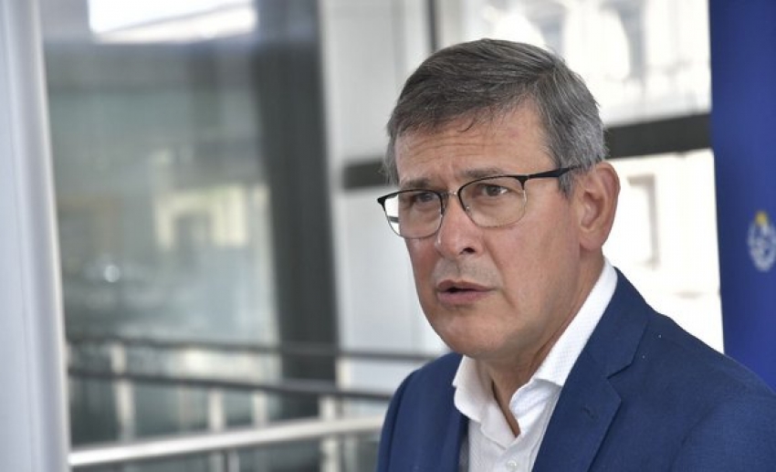 En Uruguay, Jorge D&iacute;az asumi&oacute; la defensa de la ex ministra de turismo Kechichian