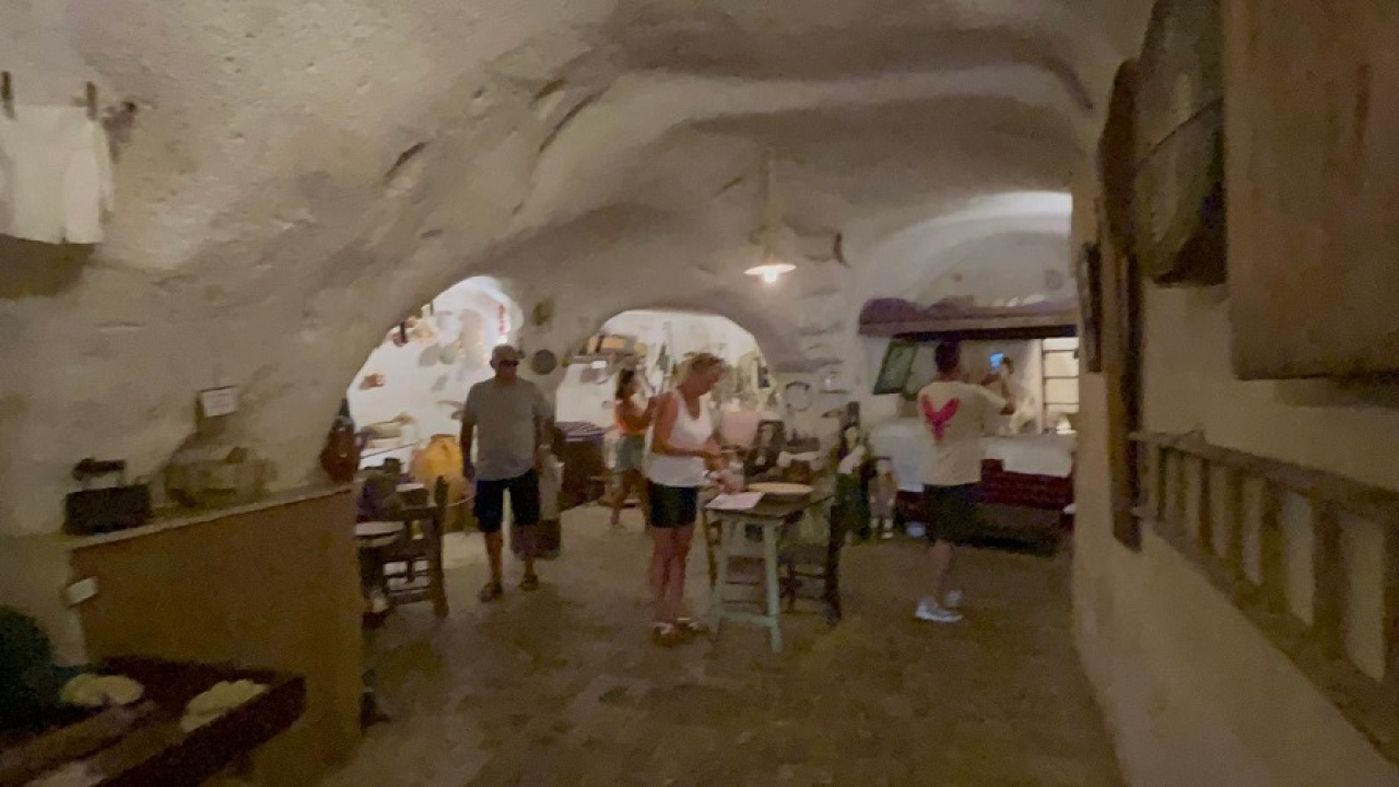 Las 7 maravillas de antes, de hoy y las de Cond&eacute; Nast con Matera. Turismo sostenible; F1 y los videos de Puntapress