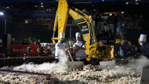 Piri&aacute;polis celebra una nueva edici&oacute;n de la tradicional Paella Gigante