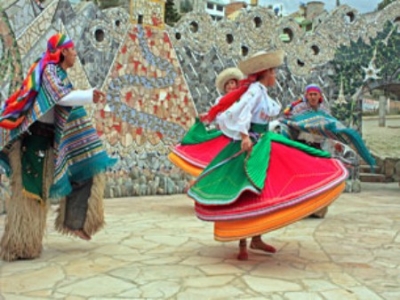 Ecuador: Ministro de Turismo ratific&oacute; apoyo a la FENATUR Azogues 2010