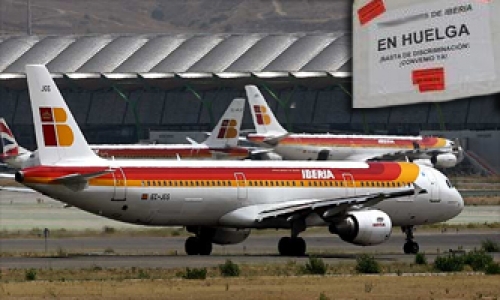Habr&aacute; huelga en Iberia si crea una aerol&iacute;nea &lsquo;low cost&rsquo;