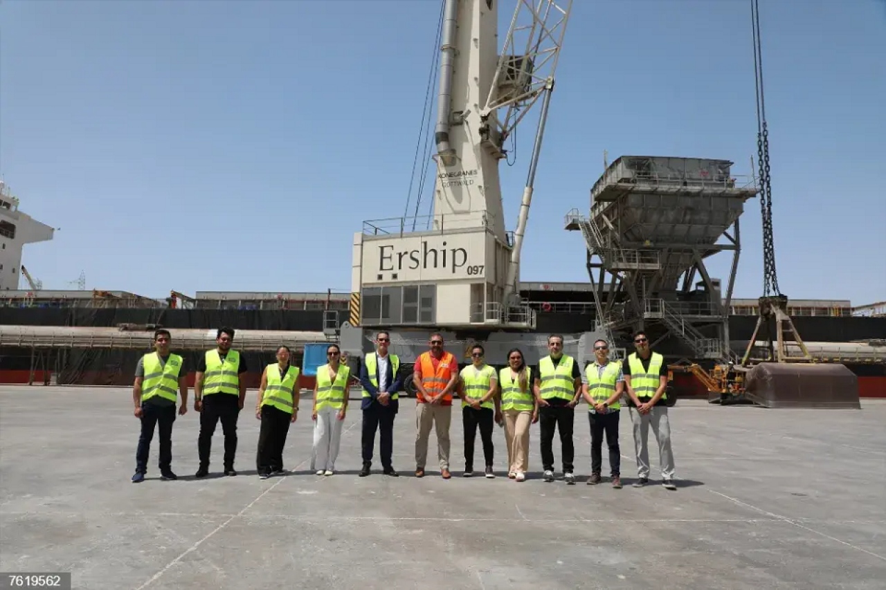 El Puerto de Cartagena recibe a estudiantes de un programa de la ONU sobre gesti&oacute;n portuaria