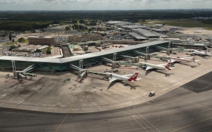 La dependencia del sendero en 	el transporte aéreo