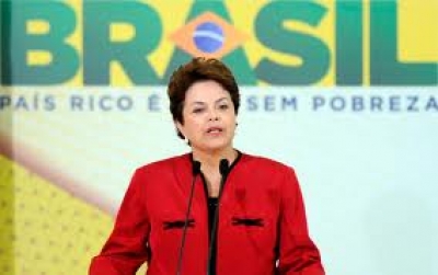 Rousseff firma primer contrato privatizando aeropuerto