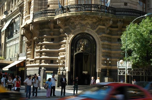 Diálogos aeronáuticos por la Avenida Córdoba
