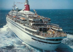 Catalu&ntilde;a: los cruceristas deciden en votaci&oacute;n no hacer escala en Barcelona