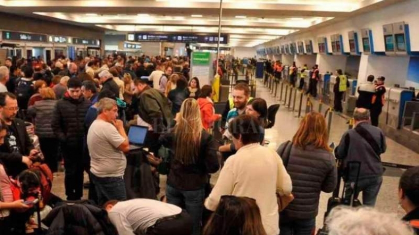 Aerolíneas Argentinas: no fue paro ni asamblea, pero los pasajeros quedaron sin volar