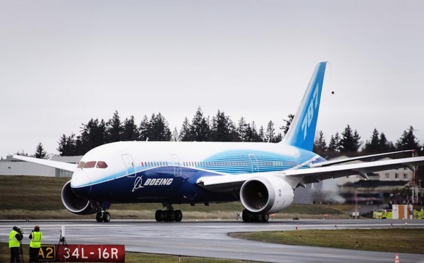 Boeing saca de servicio 8 B787 por fallas estructurales