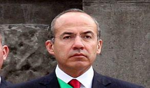 Mexicana enfrenta al Ejecutivo y al Congreso 
