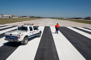 &iquest;Ensanche y alargue de la pista de Aeroparque?&iquest;Es el momento?&iquest;A quien beneficia?