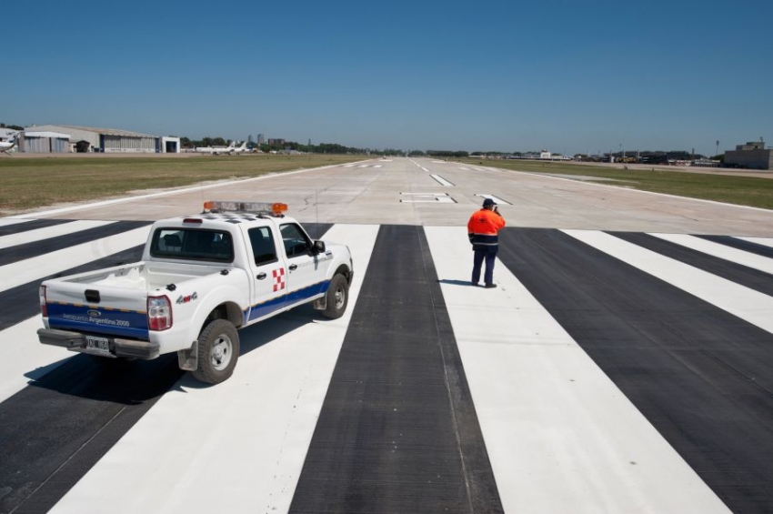 &iquest;Ensanche y alargue de la pista de Aeroparque?&iquest;Es el momento?&iquest;A quien beneficia?