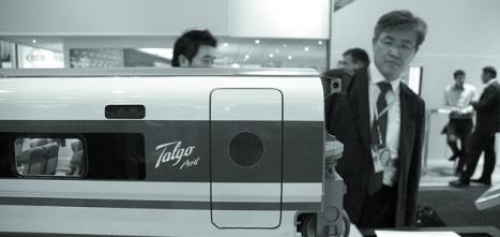 CAF y Talgo disputan por separado el mayor contrato del AVE en Brasil